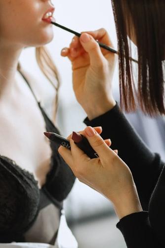 5 Simple Tips To Fix 5 Mistakes We Almost All Make When We Put On Makeup